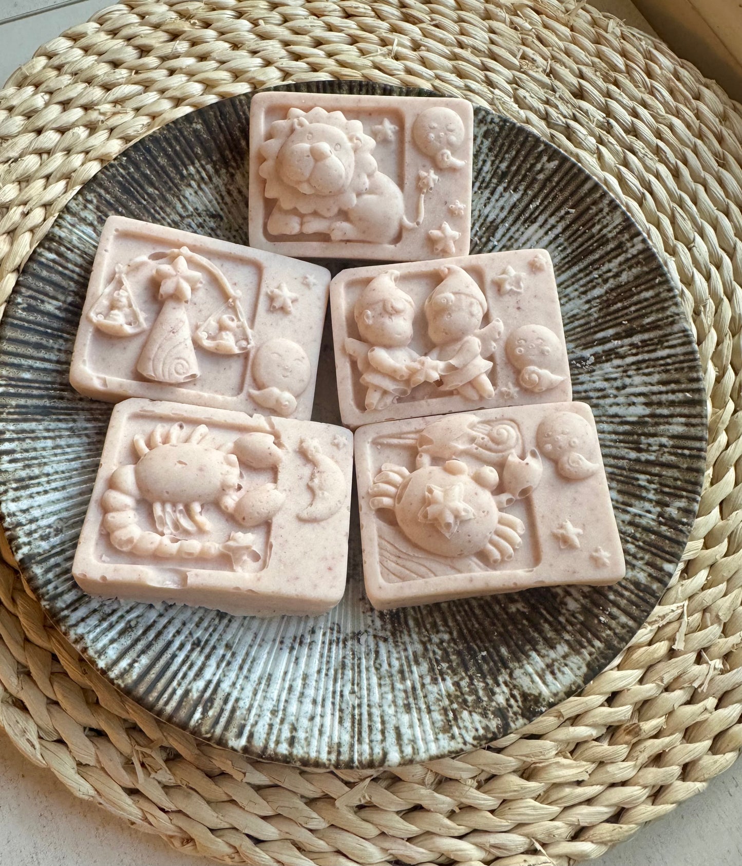 合花歡喜馬拉雅山粉紅鹽皂